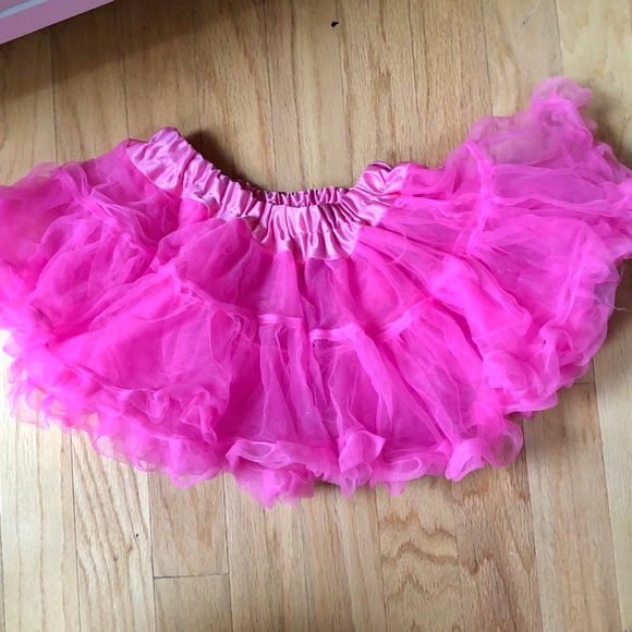Hot Topic Dresses & Skirts - Pink tutu 🎀